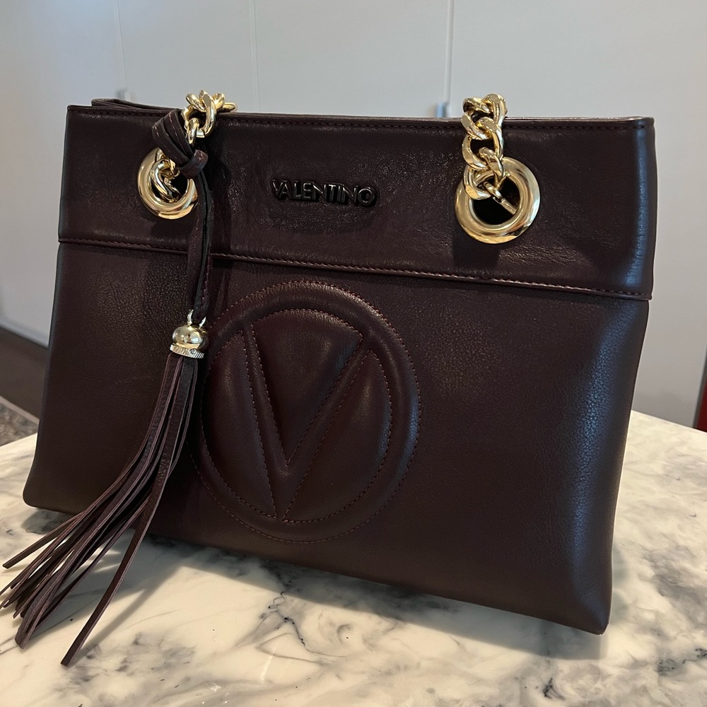 Velntino burgundy bag with gold detail